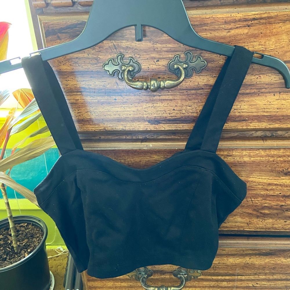 Black crop top